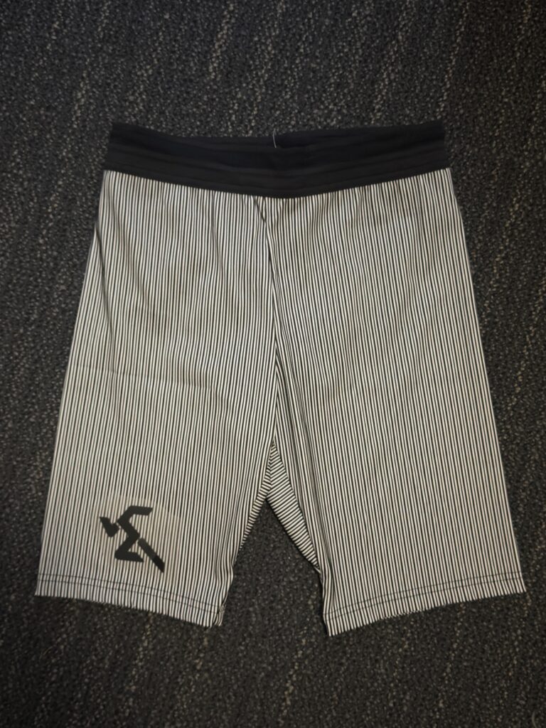 Striders Compression Shorts SILVER